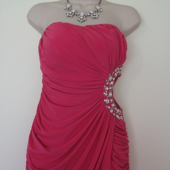 GORGEOUS PINK PROM DRESS *LIKE NEW* - Picture 4 of 7